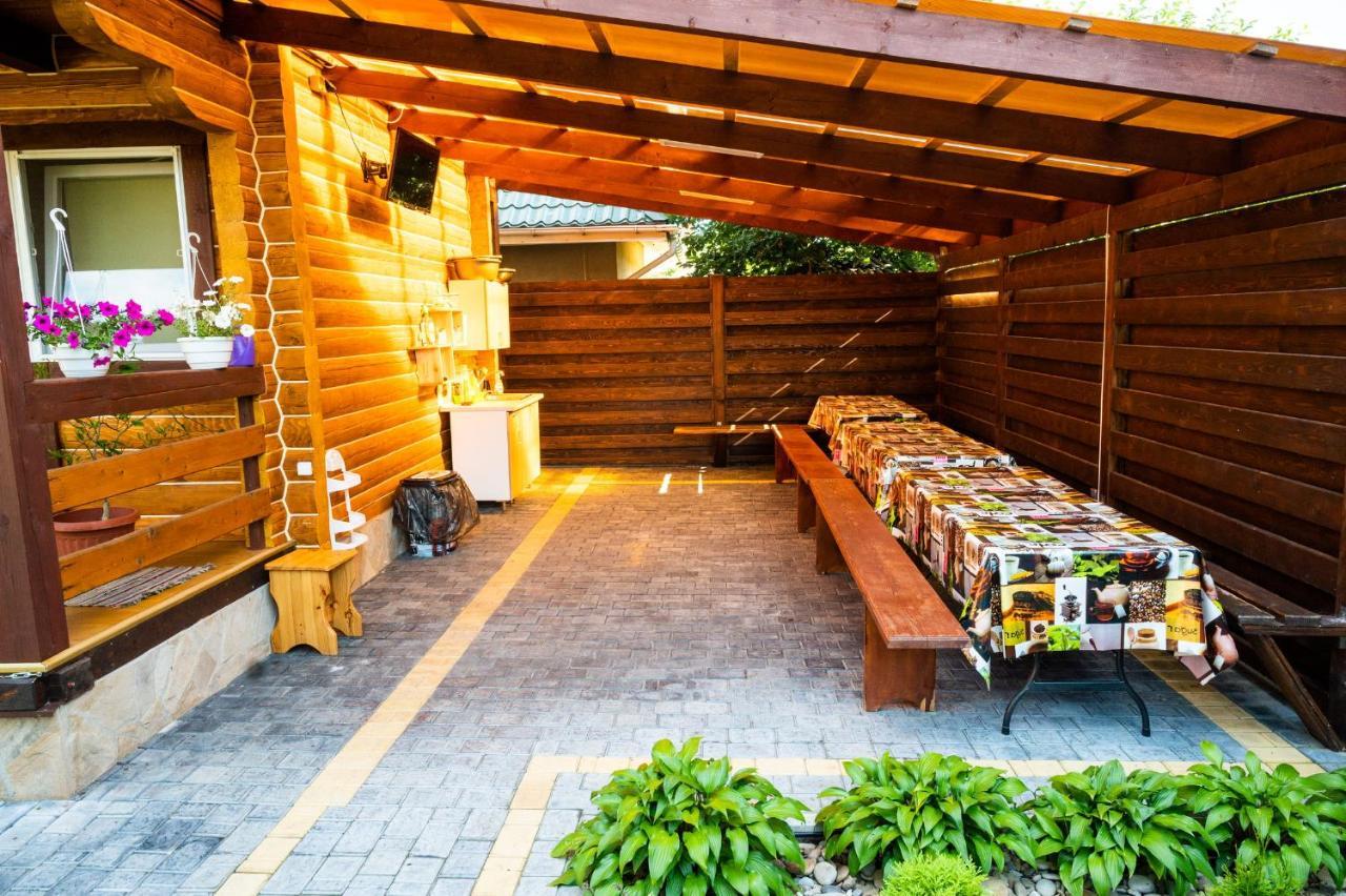 Rybatska 7 Hotel Chornomorsk Exterior photo